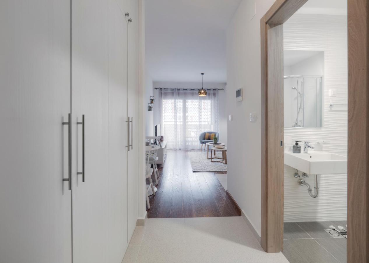 Cozy Studio Apartment Mila พอดโกริกา ภายนอก รูปภาพ
